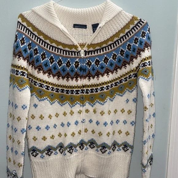 Moda International Zip up Sweater - Picture 7 of 11